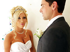 Tasha Reign küssen mit bester Freund ihres Mannes