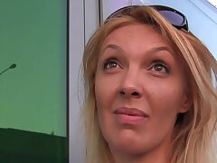 PublicAgent She gets Spieß im Freien, Reality TV Job zu bekommen
