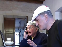 Zwei ehemalige Oldmen ruft jüngere Teenager fucking