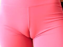 Bubble Butt Teen Working Out In Tight Lycra! Cameltoe Fotze!