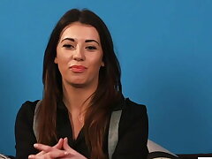 CFNM Voyeur Babe genießt gerade Kerl wichsen ab