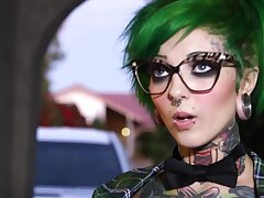 BurningAngel Sperma auf mein Tattoo!