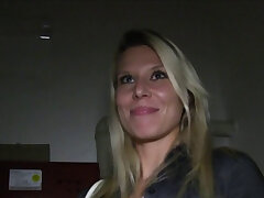 Public agent will noch mehr sex. Filthy public agent will mehr sex und viele Orgasmen zu