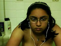 INDIAN IRAM Patel Von DEWSBURY