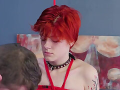 Wacky sweetie wurde in anal Loch assylum für schmerzhafte Behandlung genommen. Mad stunner kommt für eigenartige anal-Therapie und genießt bdsm mit tiefen anal Arsch zu Mund hardcore sex