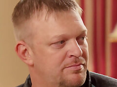 American swinger paar ist offen für einen vollen swap in der Roten Orgie Zimmer. American swinger paar ist offen für einen vollen swap in der Roten Orgie Zimmer, Wenn Sie mehr sehen wollen, besuchen Sie uns jetzt