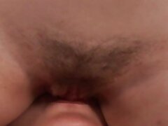 Midget Babe fickt eine fette Girls Pussy. Midget Babe fickt eine fette Girls Pussy mit einem Spielzeug beim Abrufen von mündlichen