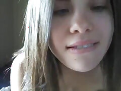 Busty Czech Teen Watch mehr von ihr bei UlaCam com. Teen zeigt big tits On Cam